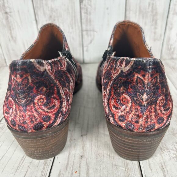 Lucky Brand Ferryn Red Navy Velvet Paisley Chelsea Bohemian Booties 9.5 CLEAN - Picture 5 of 9